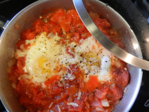 Eggs in Tomato Basil Sauce