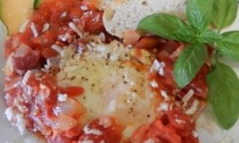 Poached Eggs in Fresh Tomato Basil Sauce
